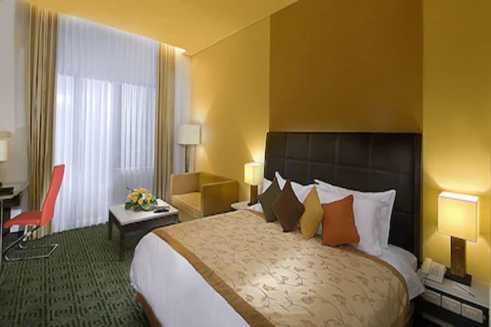 Golden Flower By Kagum Hotels Bandung Exterior foto