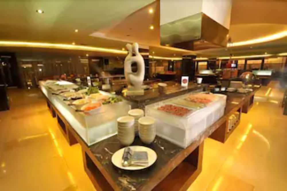 Golden Flower By Kagum Hotels Bandung Exterior foto