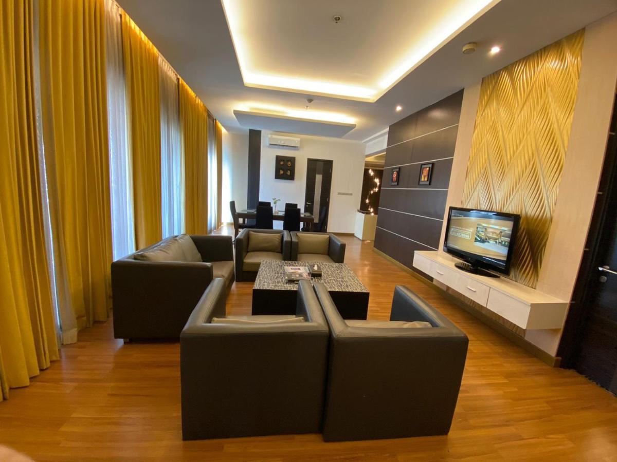 Golden Flower By Kagum Hotels Bandung Exterior foto
